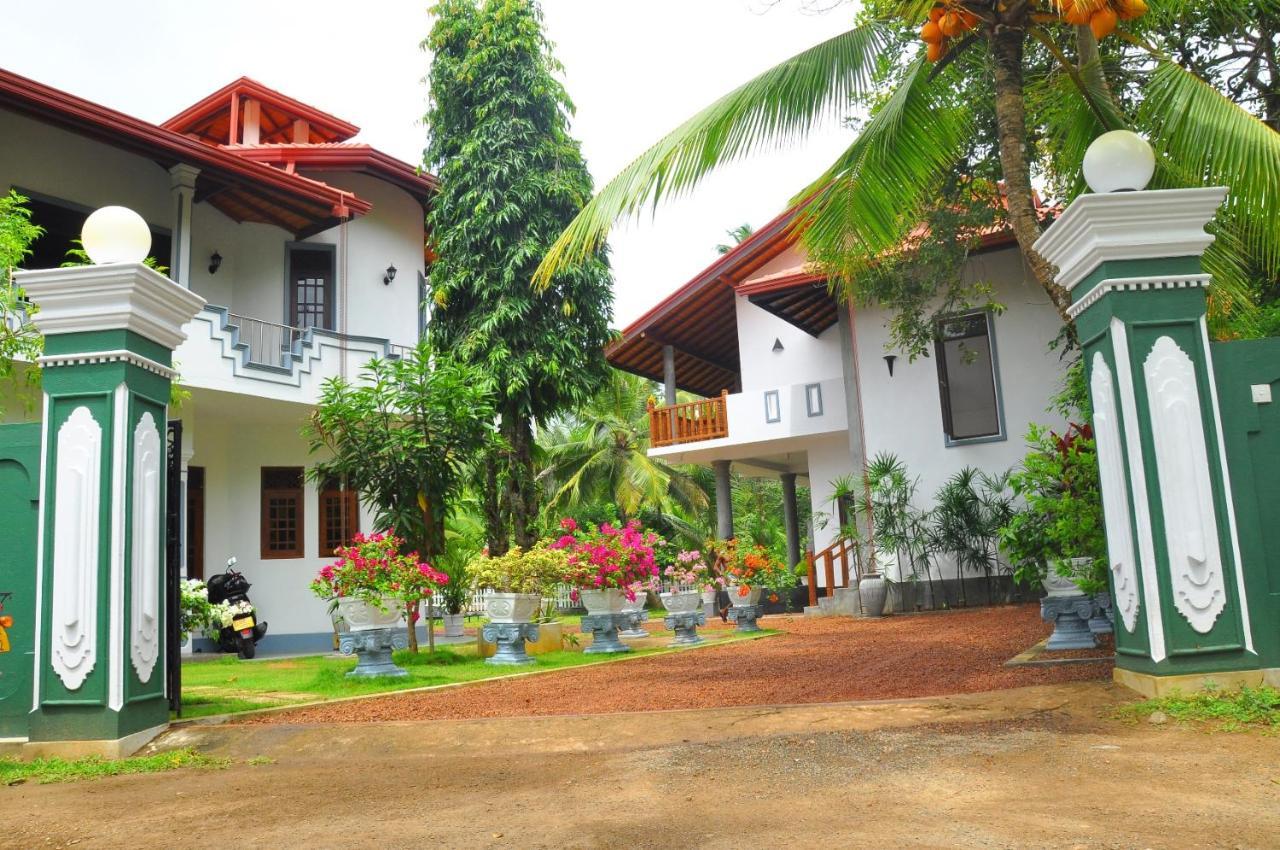 Canal Villa Bentota Exterior photo