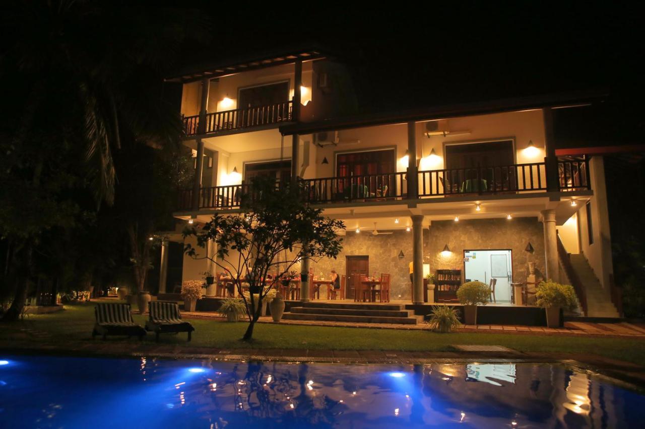 Canal Villa Bentota Exterior photo